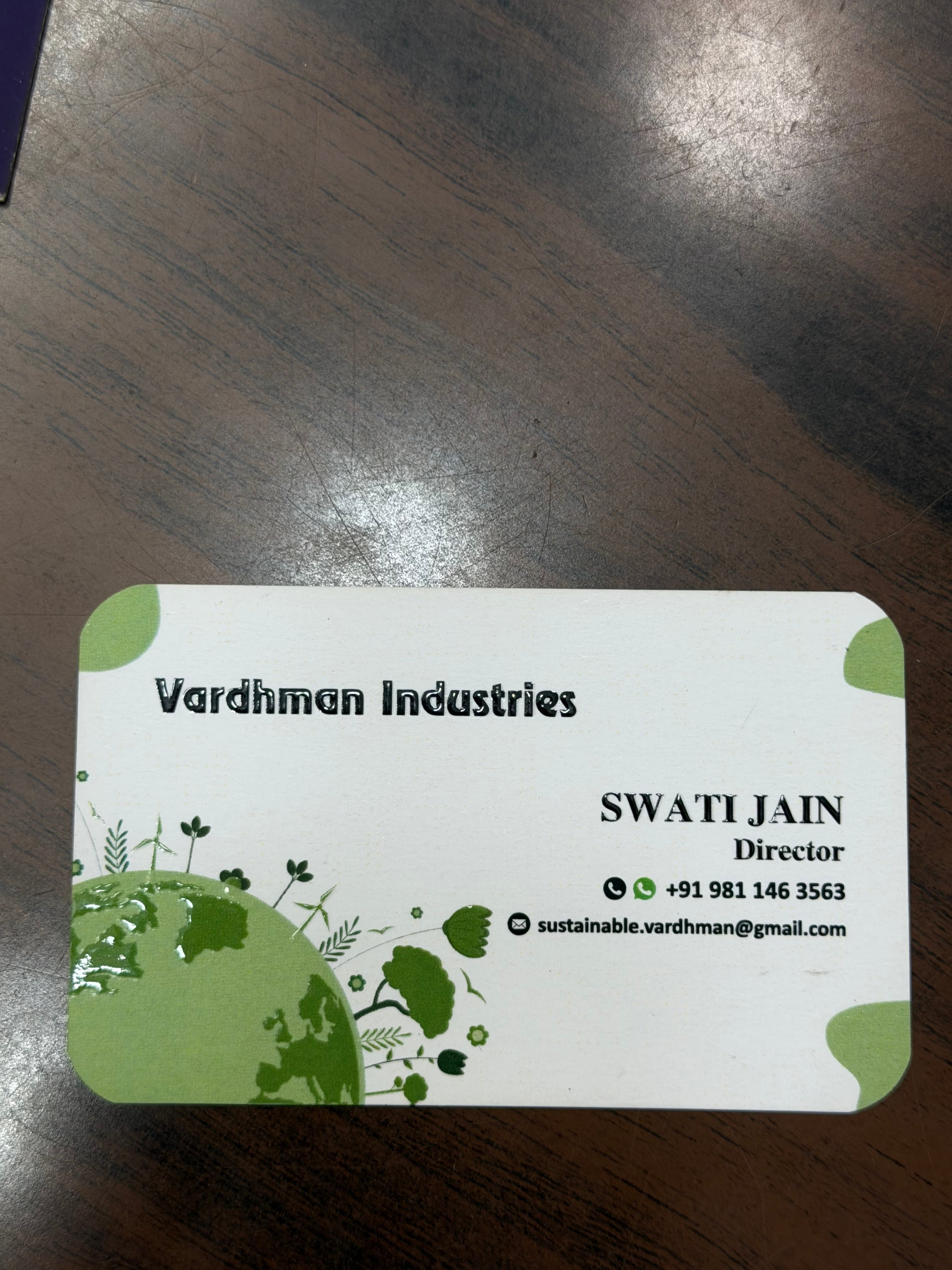 Luxury Business Cards – UV Shine with Velvet Finish