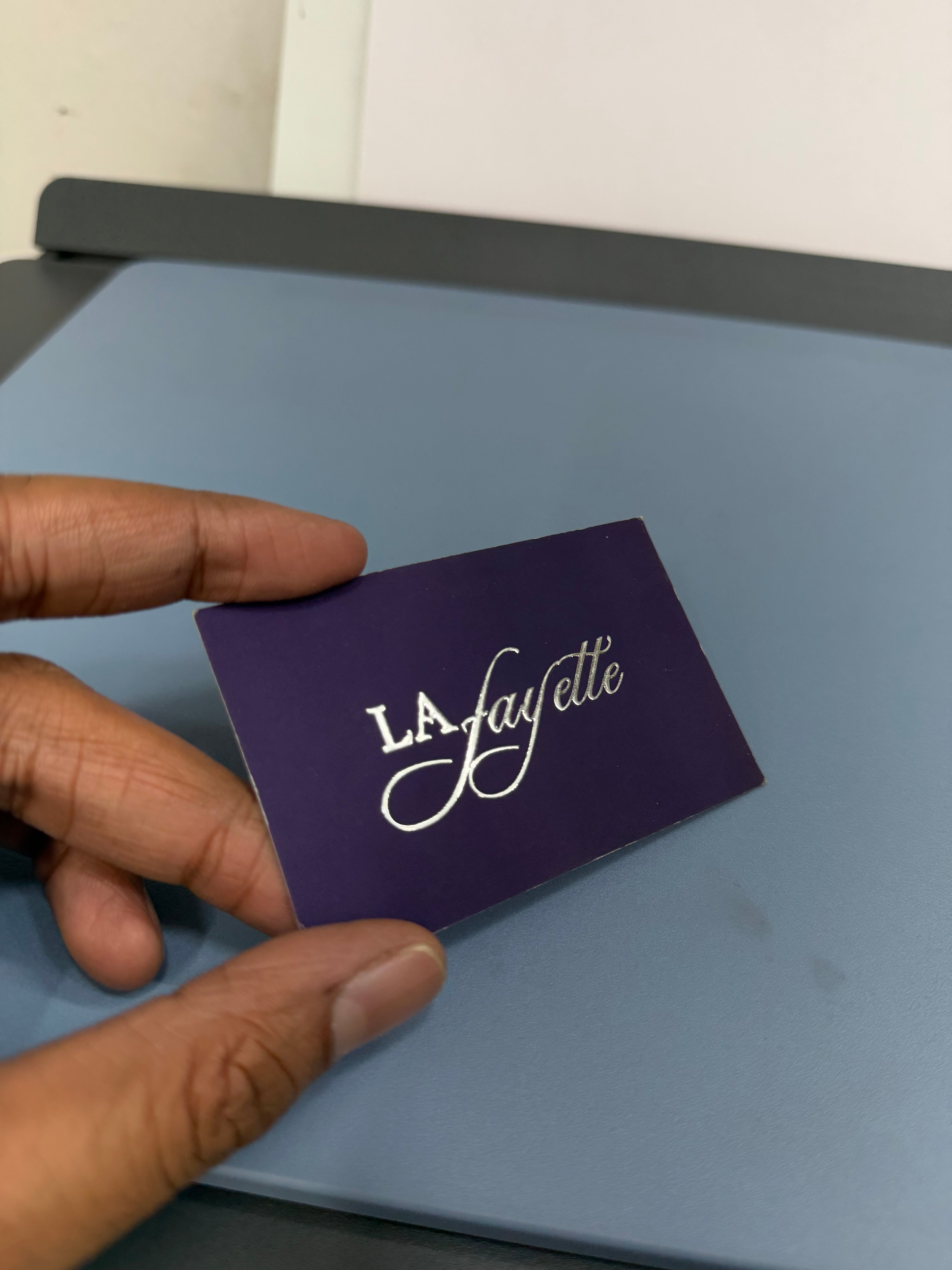 Luxury Digital Foiling Business Cards – Velvet Touch with Gold or Silver Foil