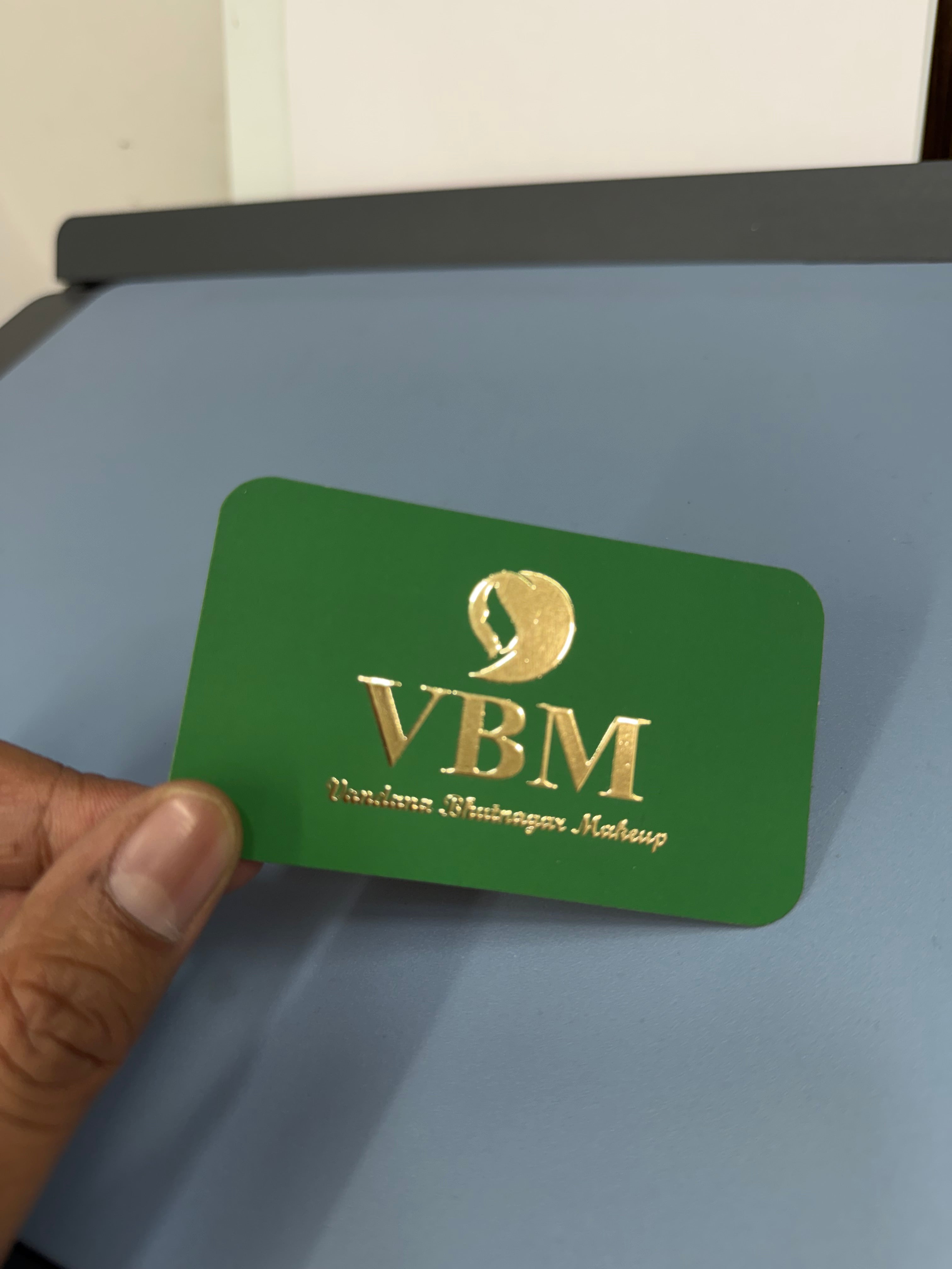 Luxury Digital Foiling Business Cards – Velvet Touch with Gold or Silver Foil