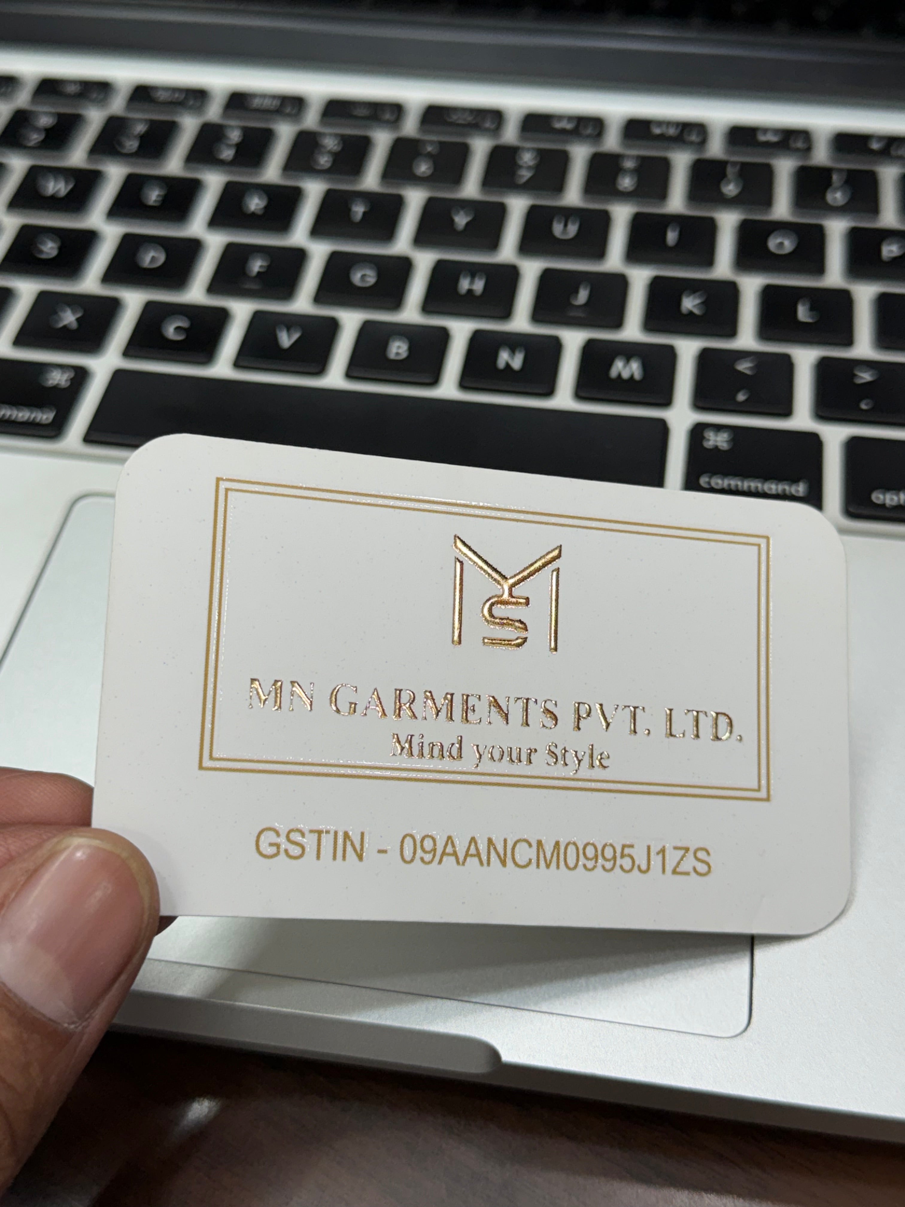 Luxury Offset Foiling Business Cards – Velvet Touch with Gold Foil & UV Finish (Offset Printing)